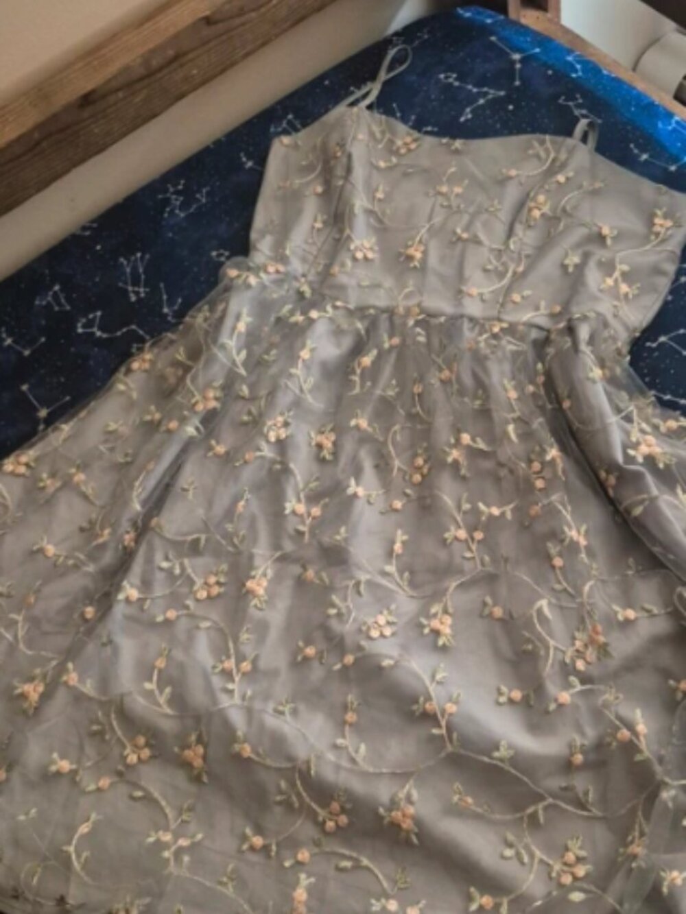 Floral embroidered dress.
